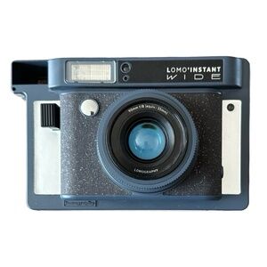 LOMOGRAPHY Lomo’Instant Wide Camera w/Ultra Wide Angle Lens 90mm Black & Gray